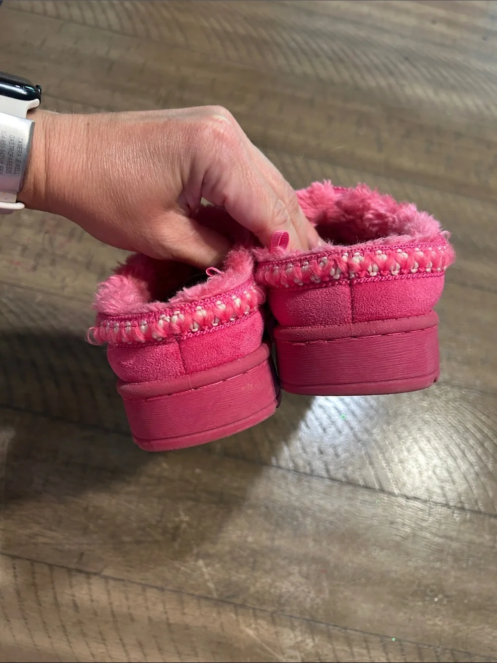 Sonoma Kids Ugg style slip on shoes Hot Pink size 13